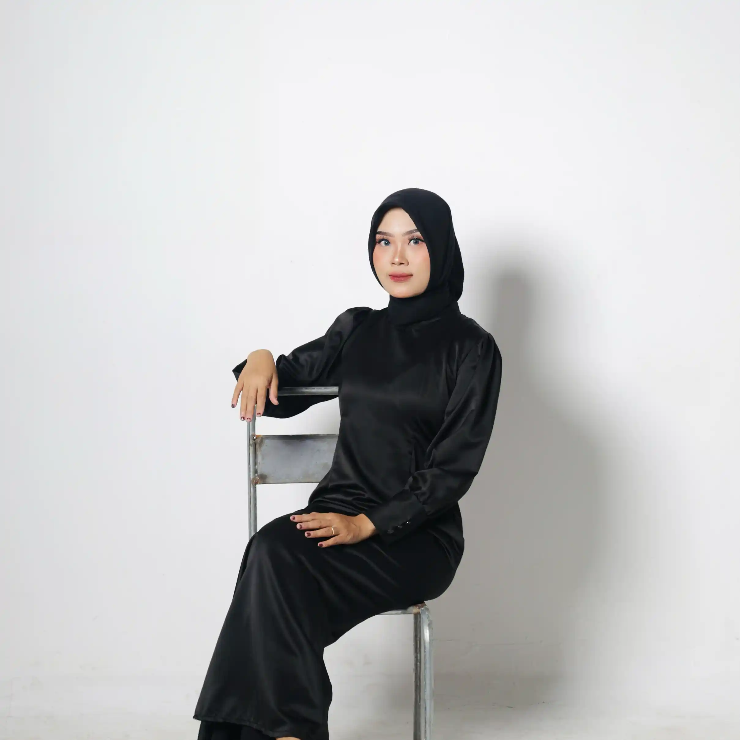 Dina Emmillia